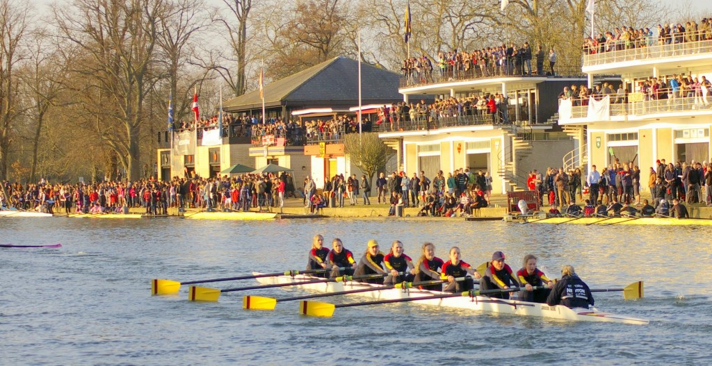 Wolfson women's first boat competes in Torpids 2013.